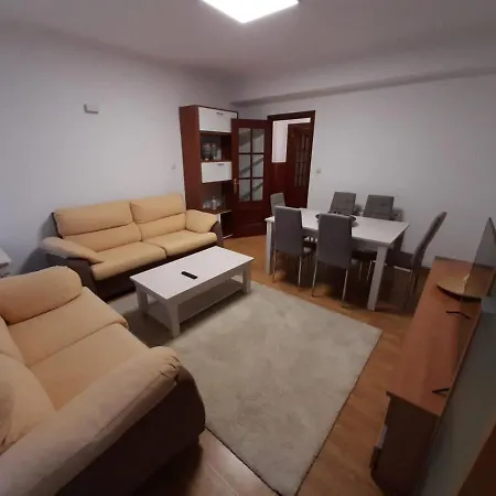 Piso Acogedor Y Luminoso Διαμέρισμα *